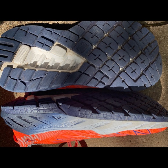 Hoka One One Clayton Neon Coral Nimbus Cloud - Picture 3 of 3